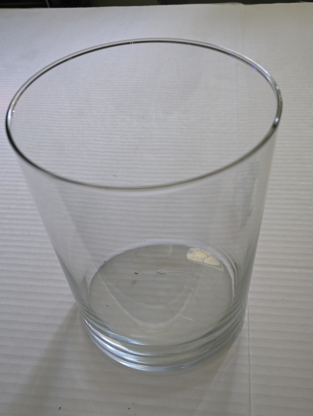 Libbey Clear Glass Cylinder Vase - Home Dining (DIA 6.1 Inch/ 8 Inch Tall)